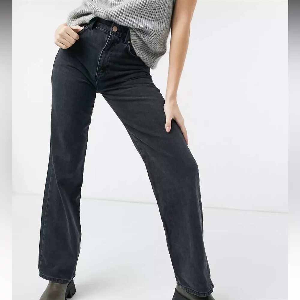 Stradivarius washed black 90’s jean Sz US8/UK12